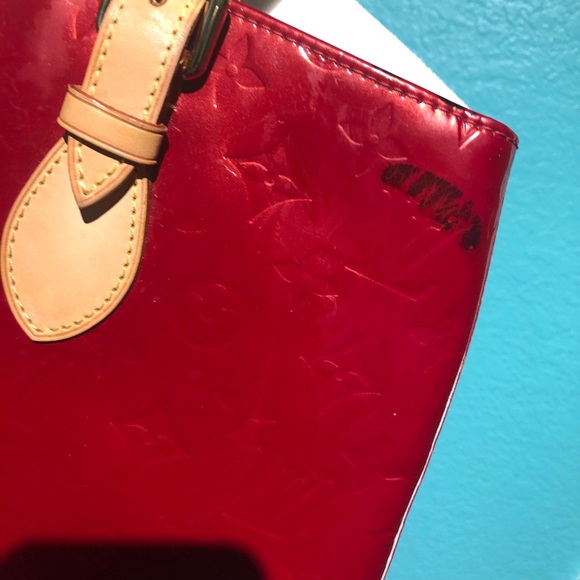Authentic Louis Vuitton Red Brea - Picture 3 of 13